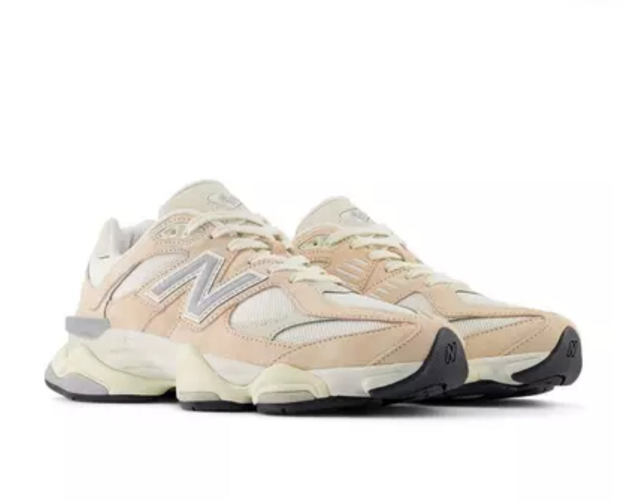 Shoe - New Balance 9060