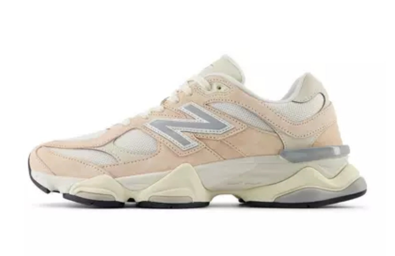Shoe - New Balance 9060