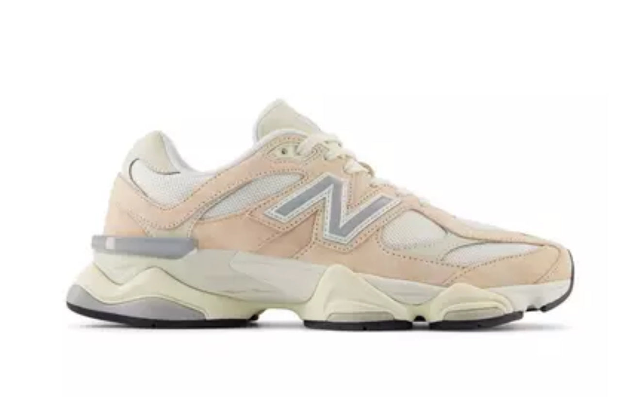 Shoe - New Balance 9060