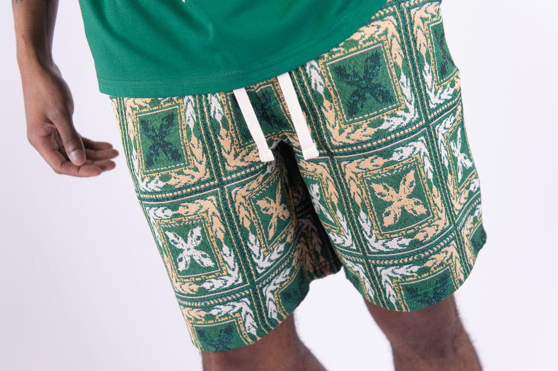 REBEL MINDS - BUILT TO HUSTLE TAPESTRY Short Set